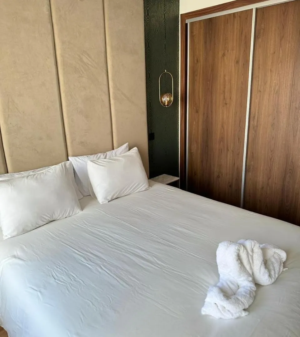 Appartement Luxueux 30 Neuf Avec Terrasse Casablanca
